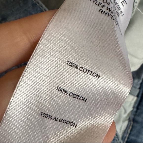 FRAME DENIM Pleated Wide Cuffed Shorts Size 2 NWT - Picture 8 of 9